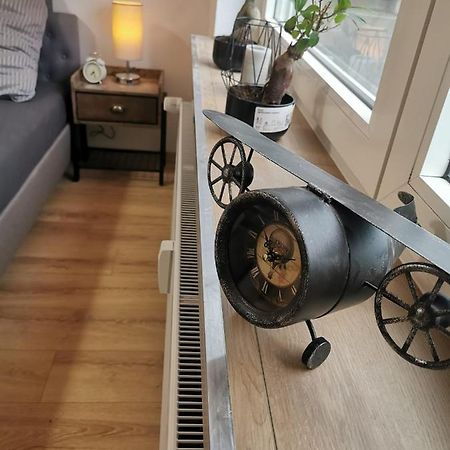 Frisch Sanierte Ferienwohnung 2 Min Vom Suedstrand - Balkon - Pay Tv Wilhelmshaven Buitenkant foto